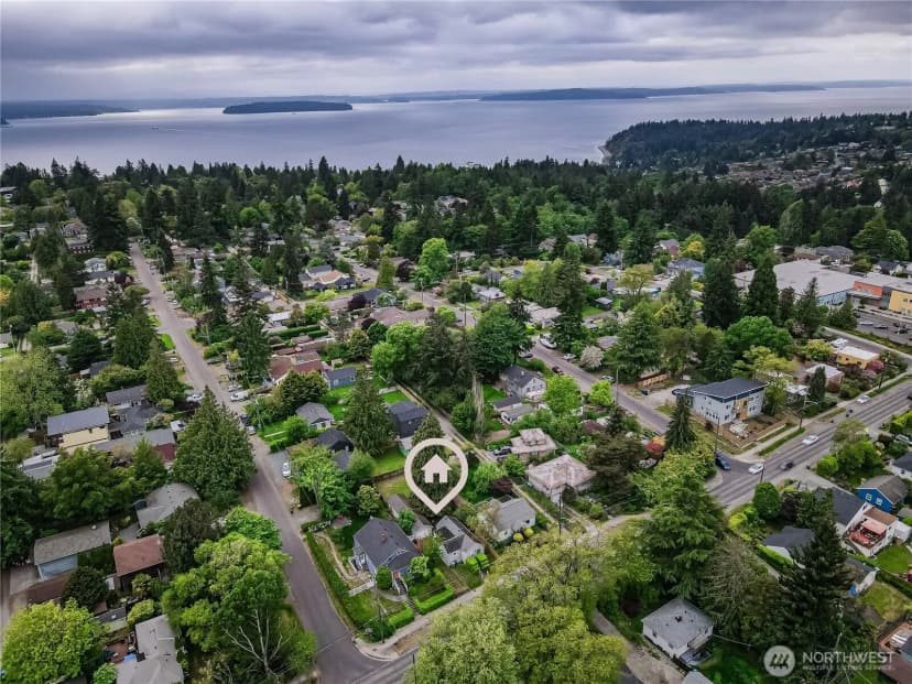 Property photo for 9817 35th Avenue Sw, Seattle photo 20
