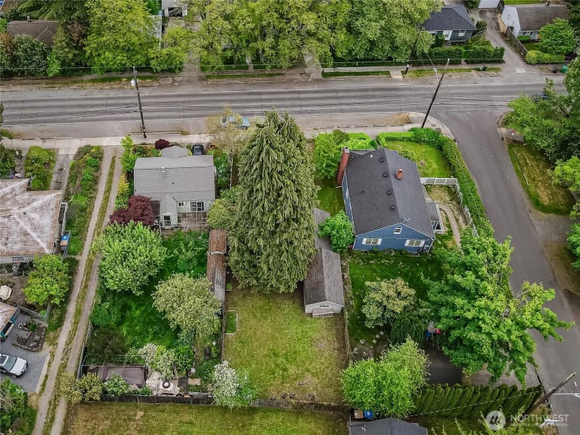 Property photo for 9817 35th Avenue Sw, Seattle photo 19