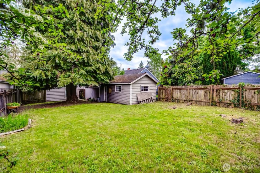 Property photo for 9817 35th Avenue Sw, Seattle photo 13