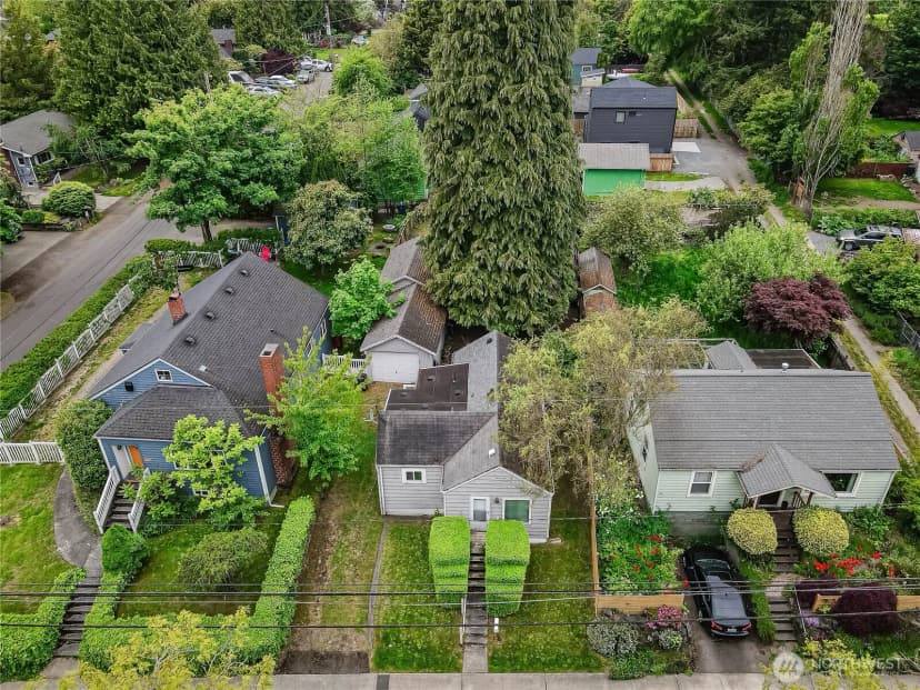 Property photo for 9817 35th Avenue Sw, Seattle photo 23