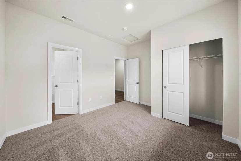 Property photo for 6001 Thornhill Avenue Sw, Port Orchard photo 18