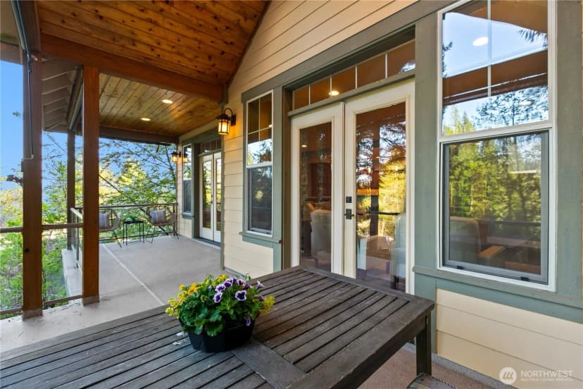 Property photo for 1 Valley View Circle, Bellingham photo 21