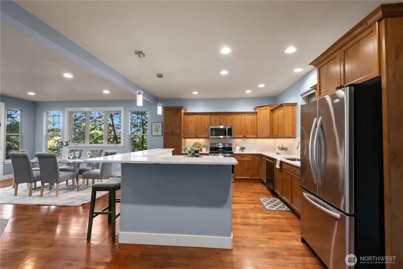 Property photo for 1 Valley View Circle, Bellingham photo 12