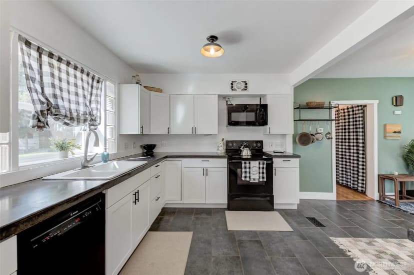 Property photo for 5903 Pioneer Drive, Cashmere photo 9