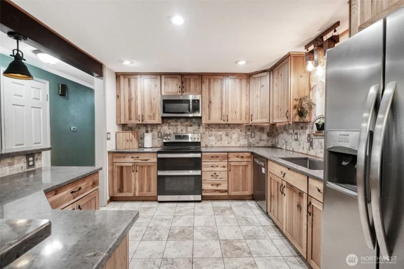 Property photo for 8722 Dolly Madison Street Sw, Lakewood photo 11