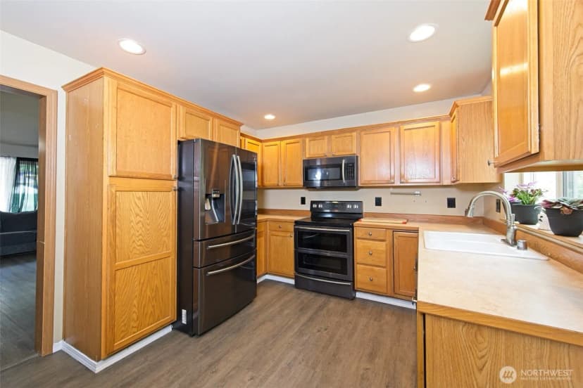 Property photo for 1117 Brentwood Drive, Bremerton photo 9