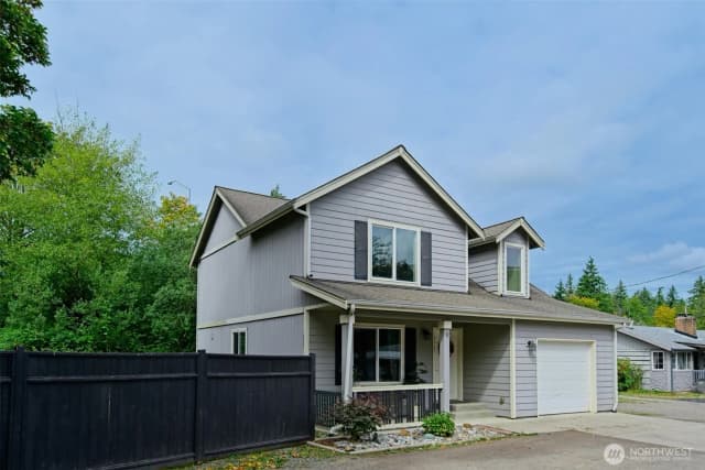 Property photo for 1117 Brentwood Drive, Bremerton photo 2