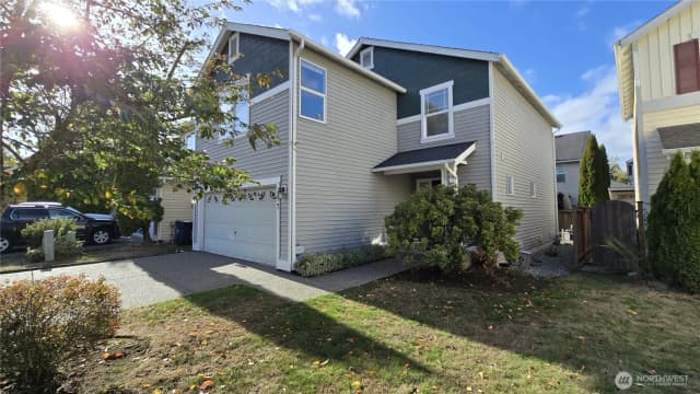 Property photo for 177 Glennwood Avenue Se, Renton photo 2