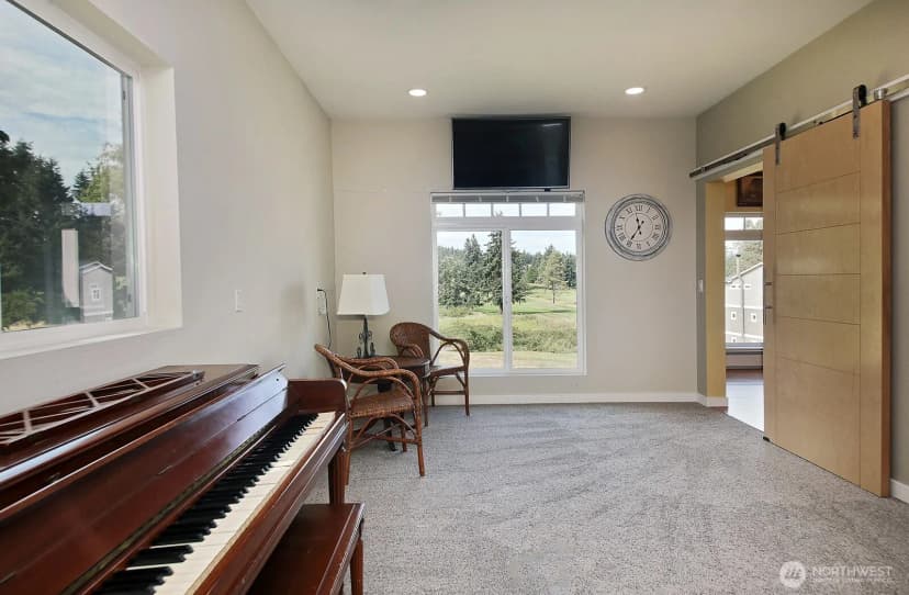 Property photo for 2445 Discovery Place, Langley photo 14