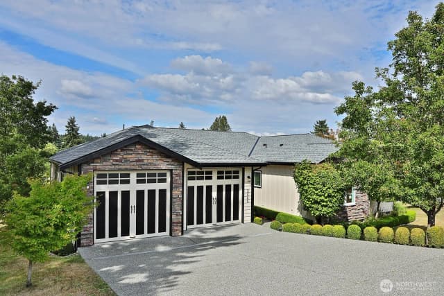 Property photo for 2445 Discovery Place, Langley photo 4