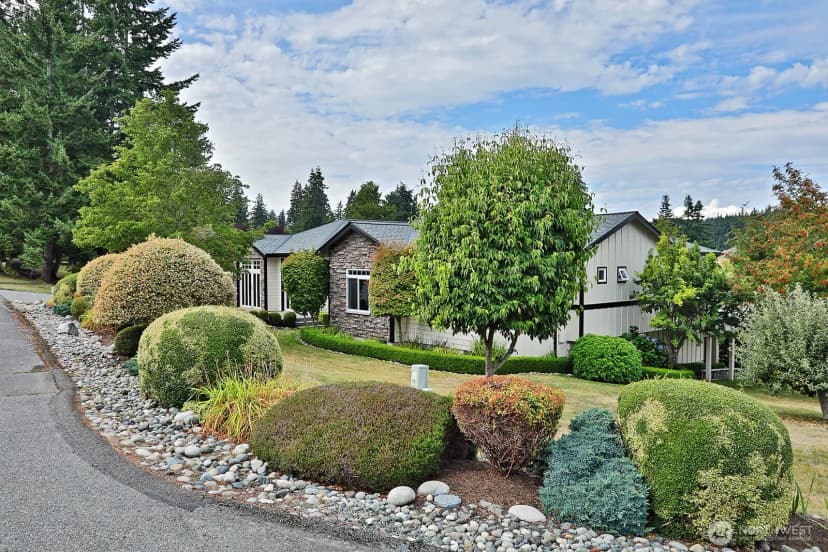 Property photo for 2445 Discovery Place, Langley