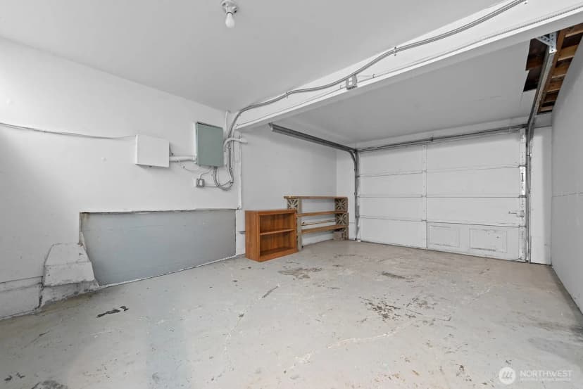 Property photo for 403 E Division Street, Mount Vernon photo 28
