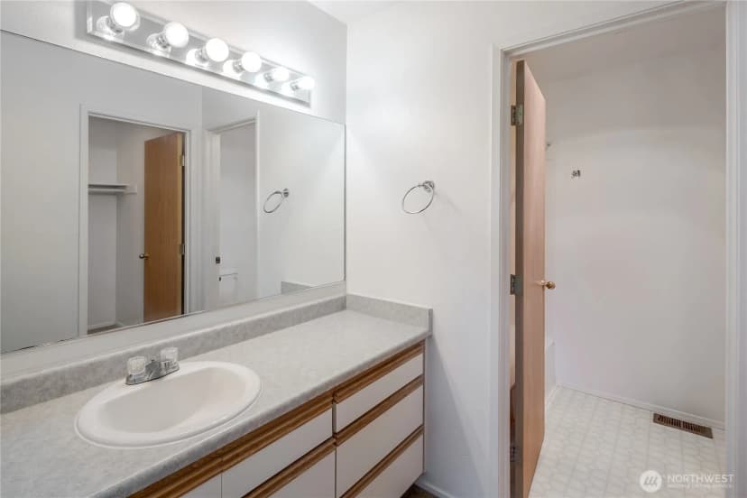 Property photo for 16602 40th Avenue Ne #a, Arlington photo 10
