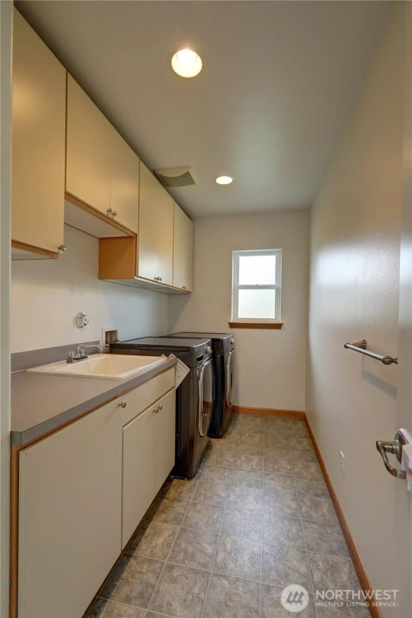Property photo for 14332 Madison Way, Lynnwood photo 27