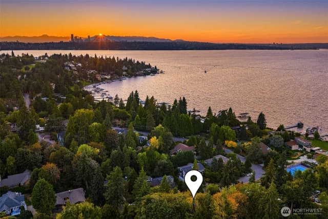 Property photo for 2024 80th Street Se, Mercer Island