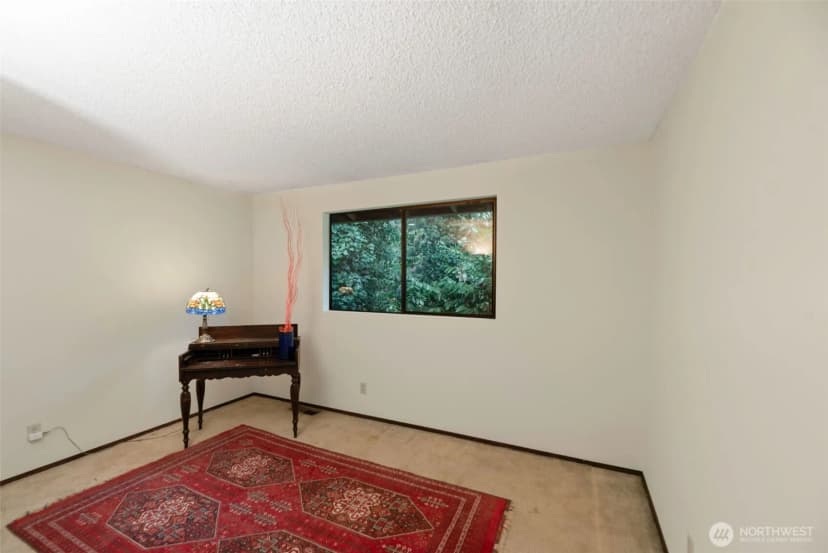 Property photo for 2024 80th Street Se, Mercer Island photo 20