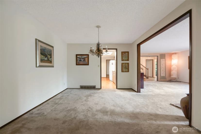 Property photo for 2024 80th Street Se, Mercer Island photo 13