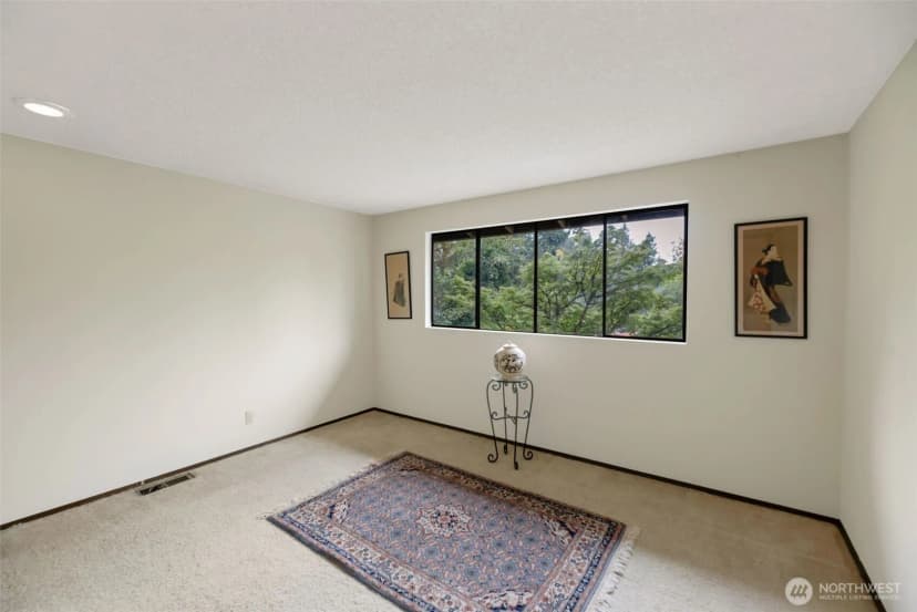Property photo for 2024 80th Street Se, Mercer Island photo 19