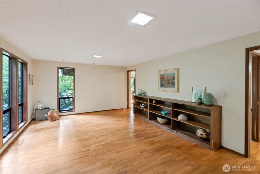 Property photo for 2024 80th Street Se, Mercer Island photo 12