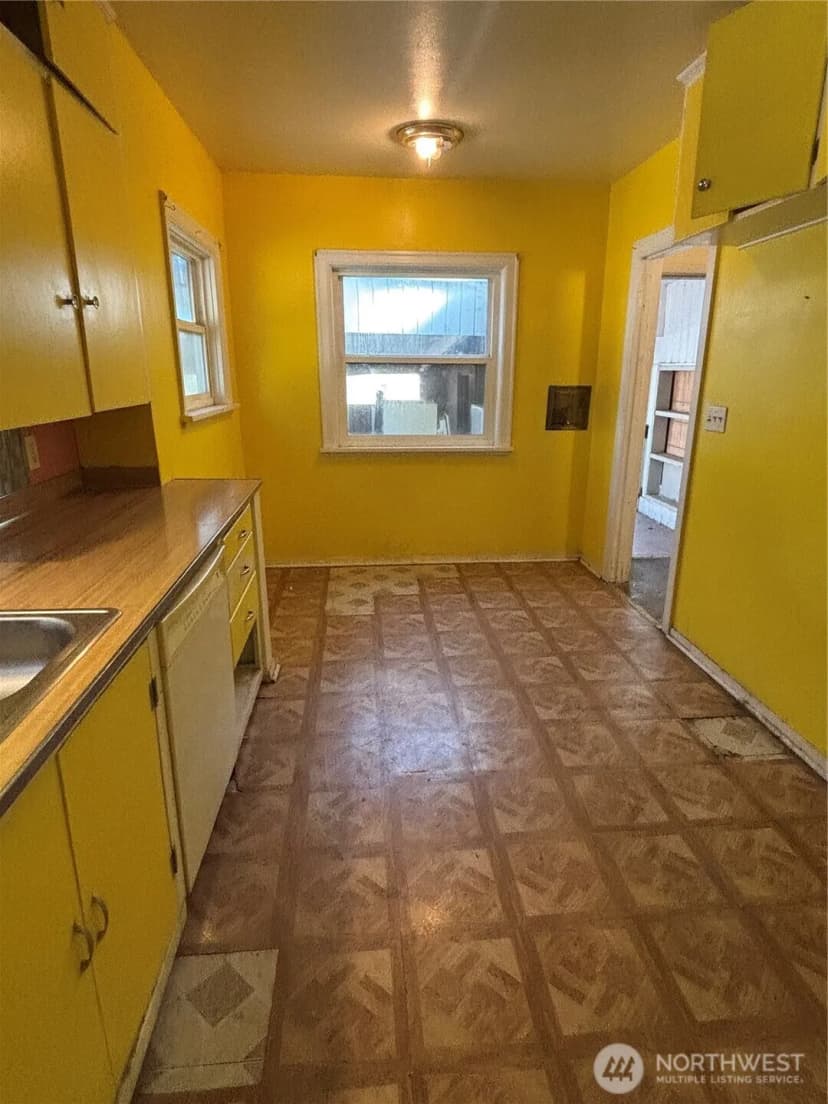 Property photo for 528 E Main Street, Dayton photo 12