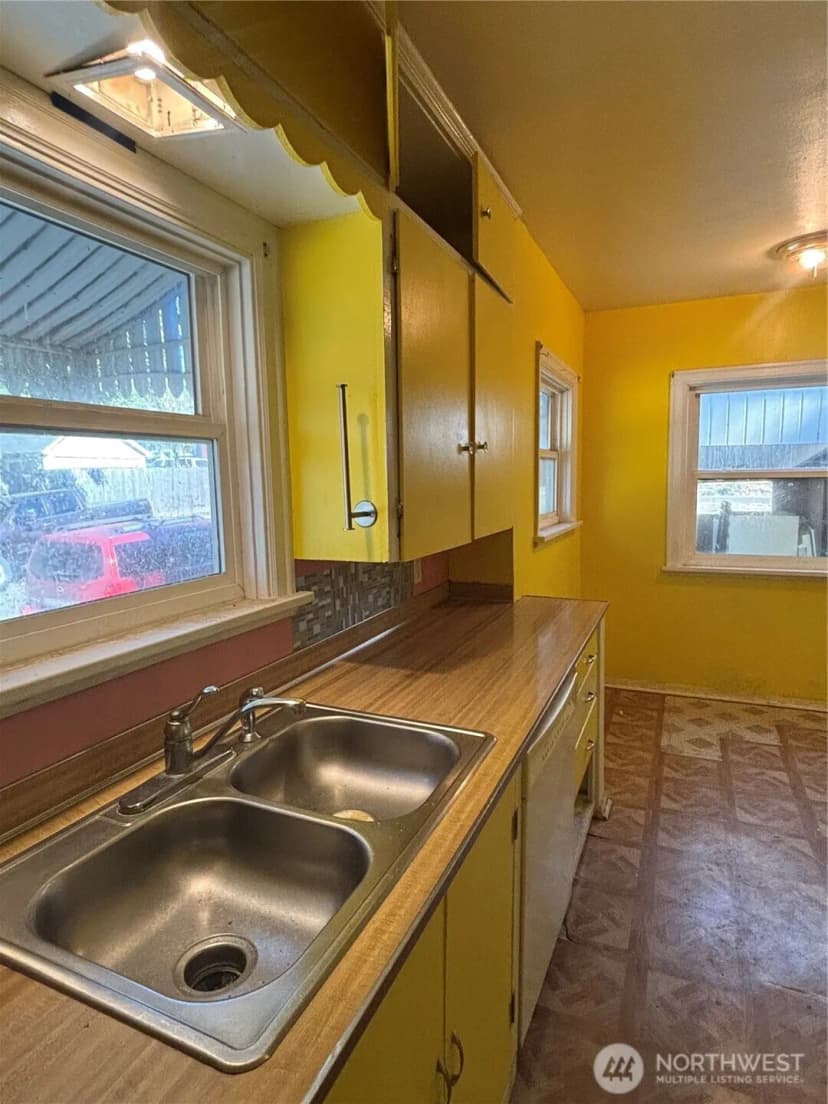 Property photo for 528 E Main Street, Dayton photo 13