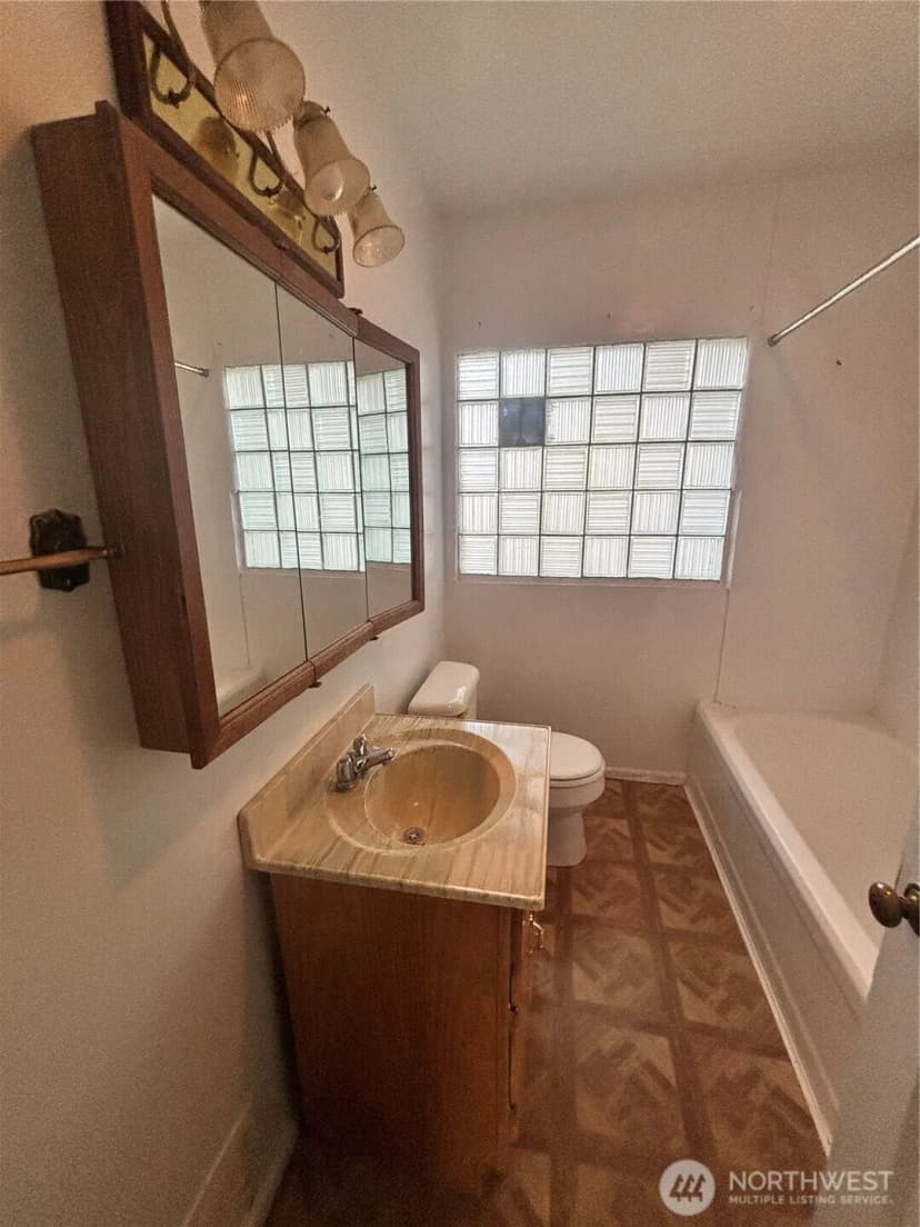 Property photo for 528 E Main Street, Dayton photo 9
