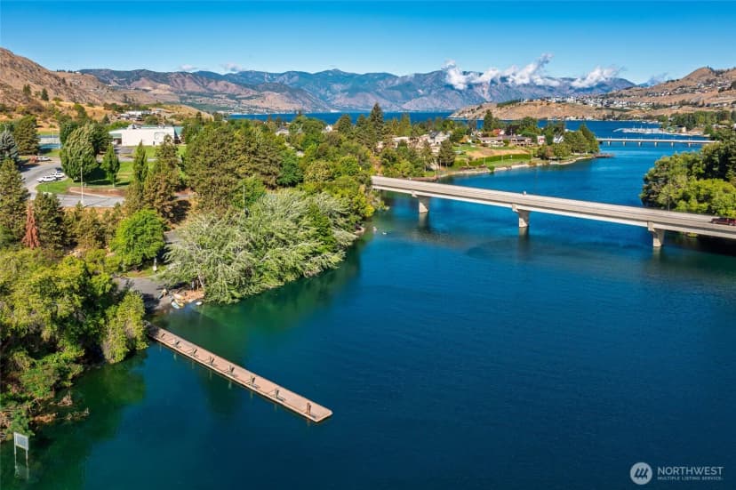 Property photo for 116 E Raymond Avenue, Chelan photo 32