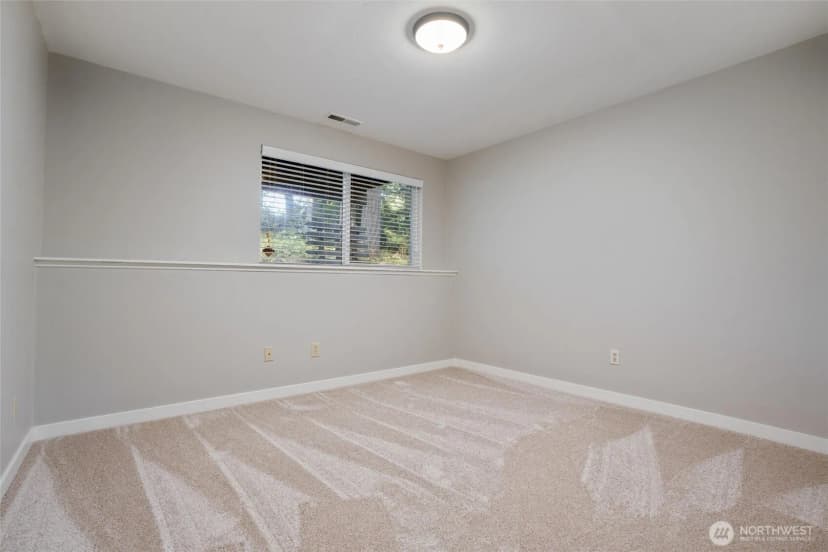 Property photo for 8065 Autumn Hills Place Ne, Bremerton photo 25