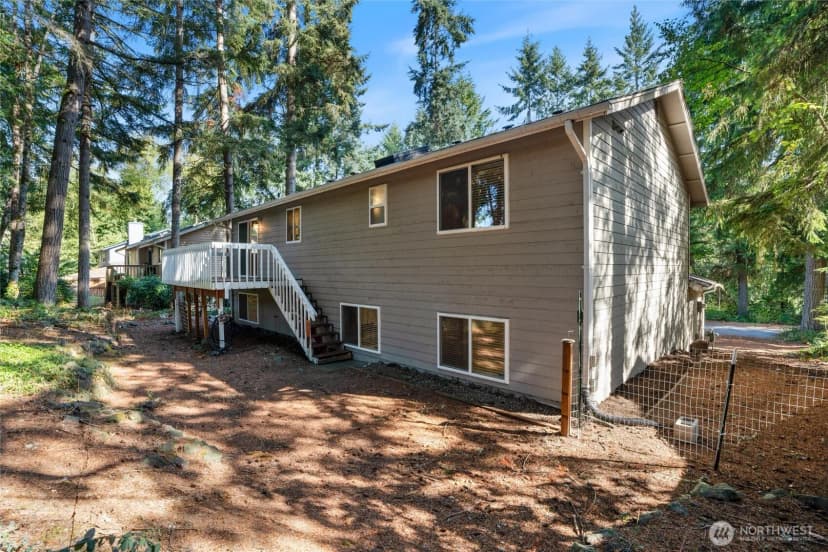 Property photo for 8065 Autumn Hills Place Ne, Bremerton photo 32