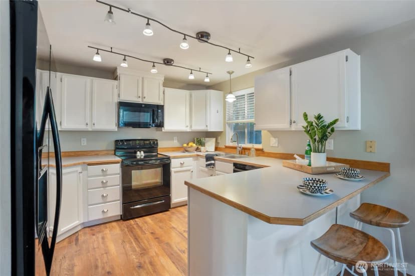 Property photo for 8065 Autumn Hills Place Ne, Bremerton photo 13