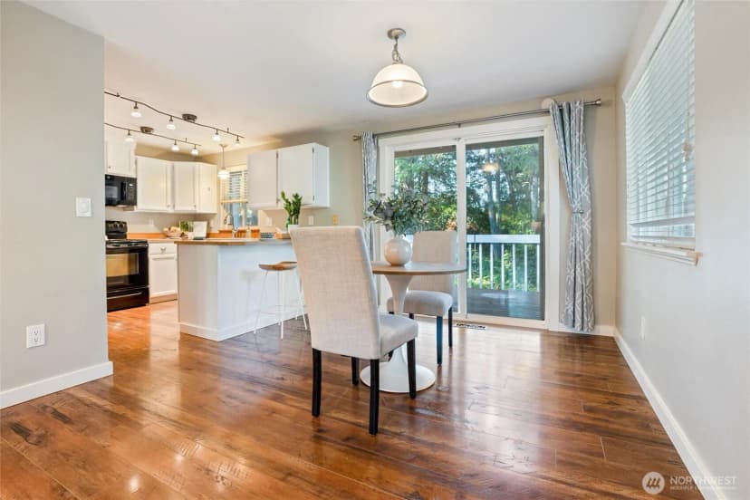 Property photo for 8065 Autumn Hills Place Ne, Bremerton photo 11