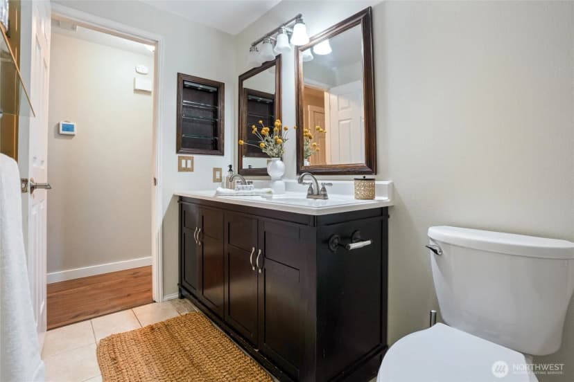 Property photo for 8065 Autumn Hills Place Ne, Bremerton photo 17
