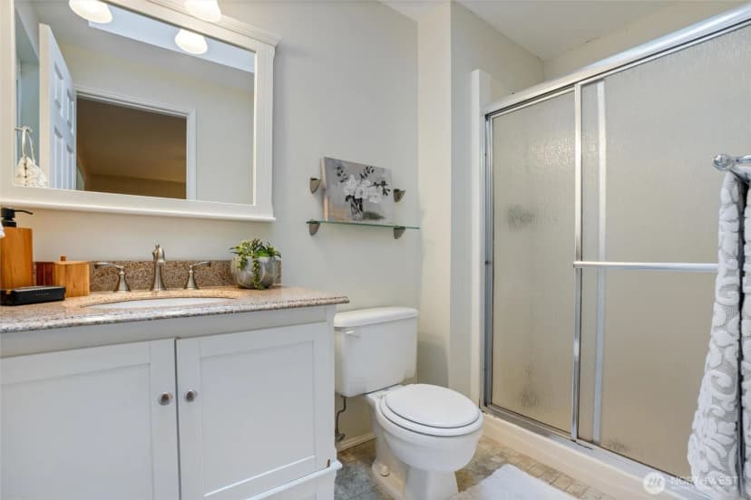 Property photo for 8065 Autumn Hills Place Ne, Bremerton photo 21