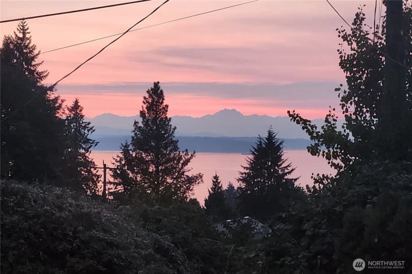 Property photo for 9111 40th Avenue Sw, Seattle