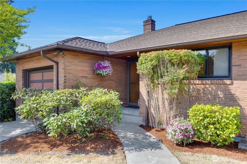Property photo for 9111 40th Avenue Sw, Seattle photo 5