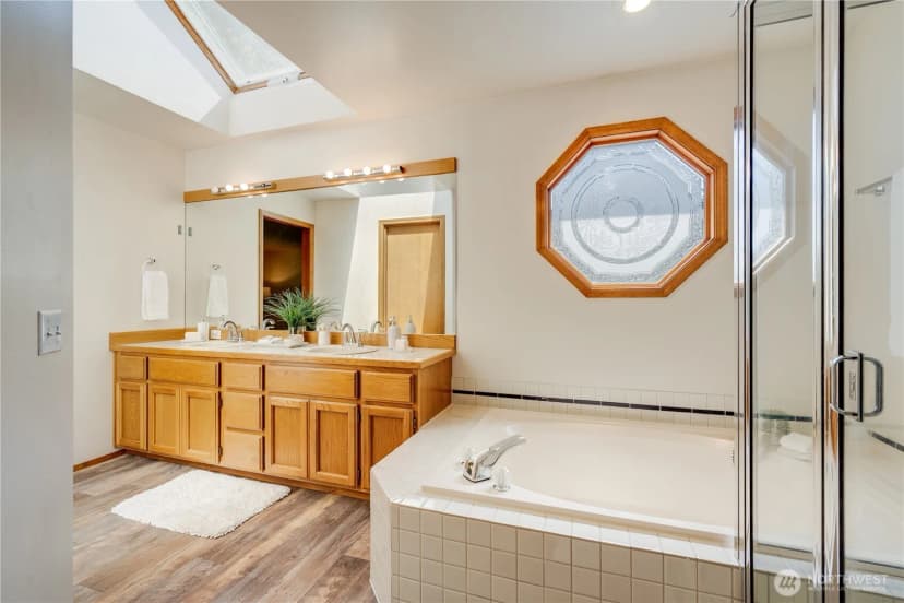 Property photo for 3708 260th Avenue Se, Sammamish photo 19