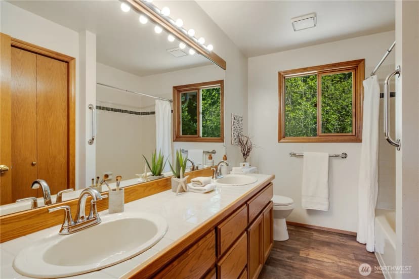 Property photo for 3708 260th Avenue Se, Sammamish photo 24