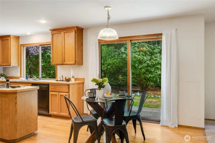 Property photo for 3708 260th Avenue Se, Sammamish photo 11