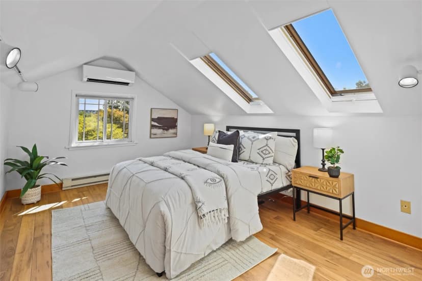 Property photo for 3901 Bagley Avenue N, Seattle photo 14