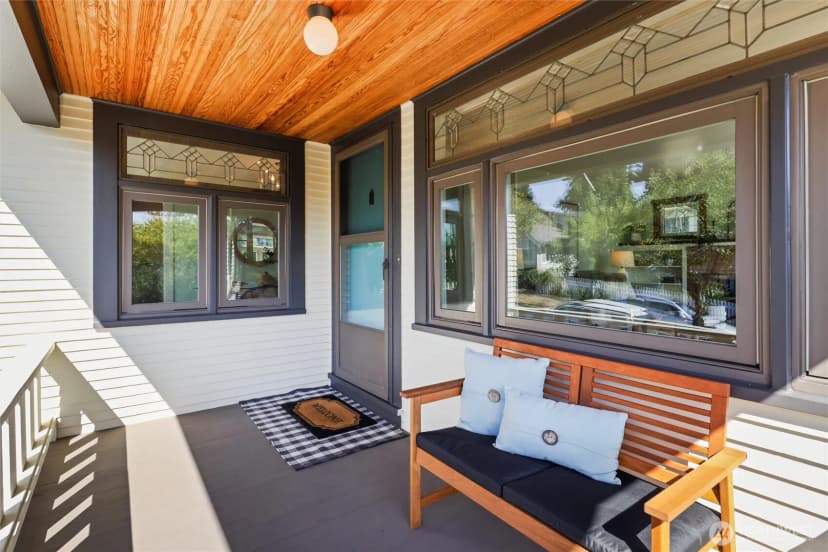 Property photo for 3901 Bagley Avenue N, Seattle photo 3