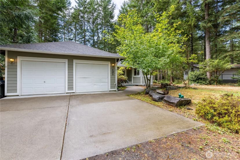Property photo for 101 E Paisley Way, Shelton photo 3