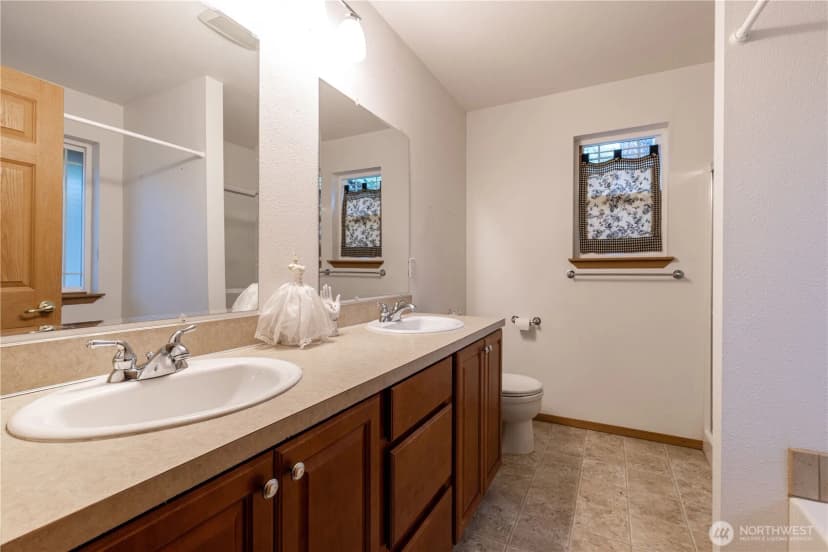 Property photo for 101 E Paisley Way, Shelton photo 17