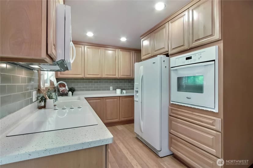 Property photo for 12684 Se 161st Street, Renton photo 6