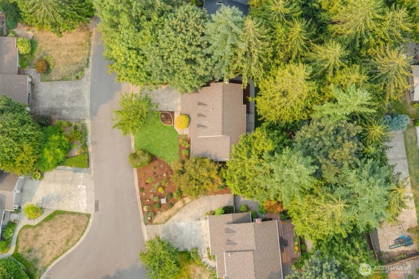 Property photo for 20418 Ne 41st Street, Sammamish photo 37