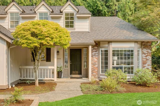 Property photo for 20418 Ne 41st Street, Sammamish photo 3