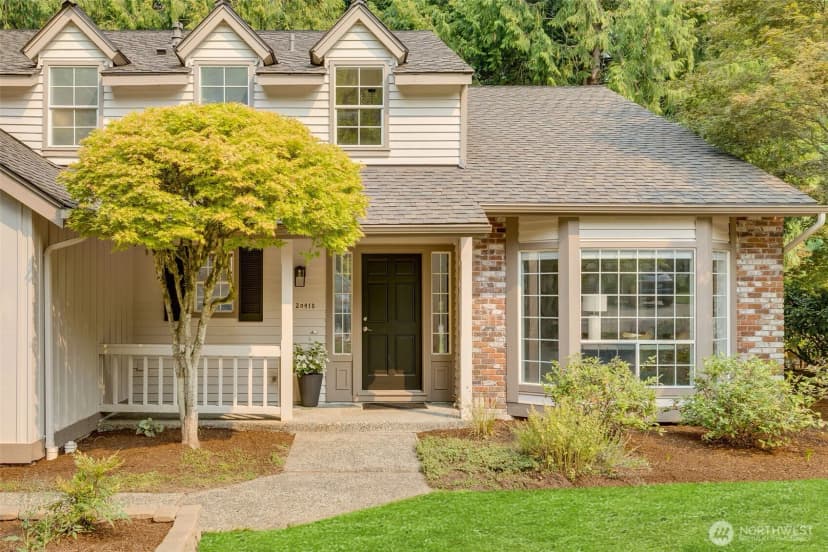 Property photo for 20418 Ne 41st Street, Sammamish photo 3
