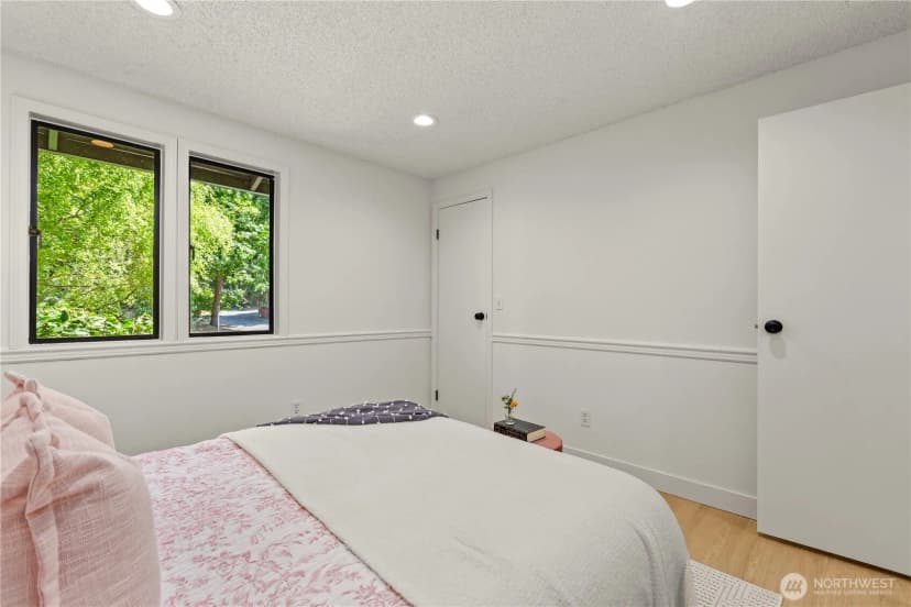 Property photo for 32819 43rd Place Sw, Federal Way photo 15