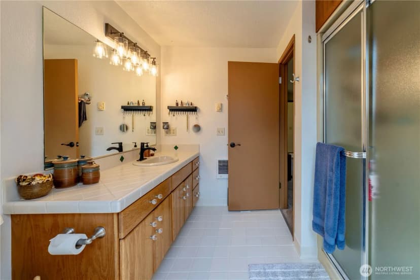 Property photo for 2140 W 6th Street, Port Angeles photo 34