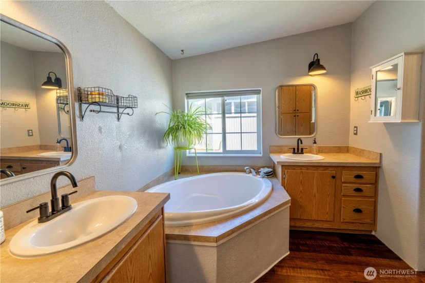 Property photo for 1694 W Courtney, Port Angeles photo 16