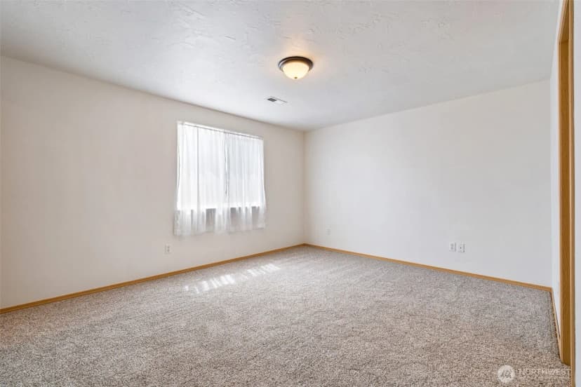 Property photo for 108 3rd Avenue Nw, Napavine photo 18